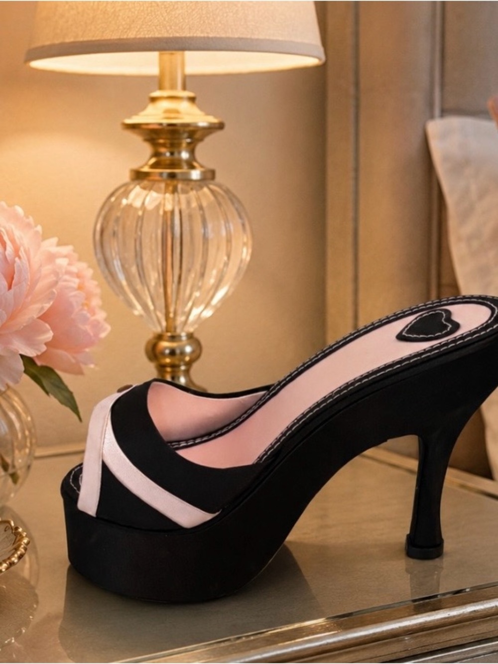 💖 Novelty High Heel Shoe Jewelry Box Pink Black Rhinestone Heart Decor